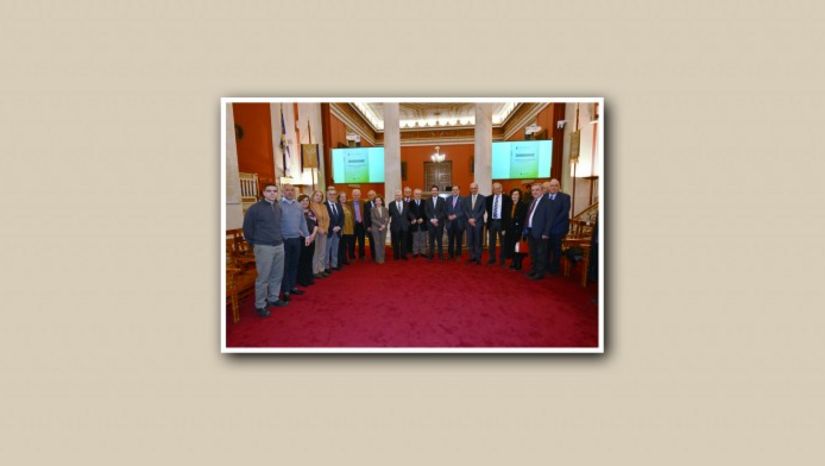 Επίδοση Τιμητικού Τόμου στον Ομότιμο Καθηγητή Παθολογίας του Ε.Κ.Π.Α., κ. Στέφανο Χατζηγιάννη